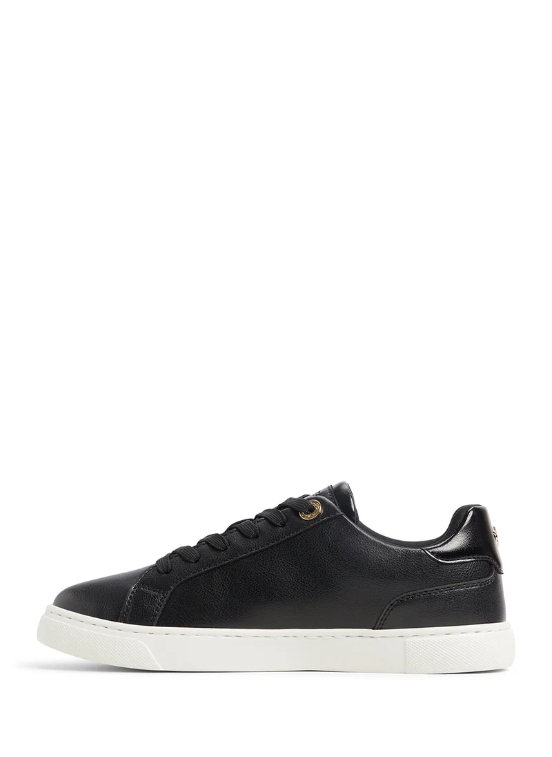 الدو Clublux Fashion Athletics Shoe