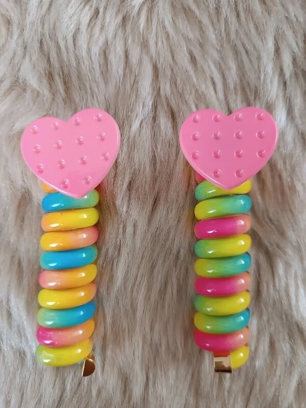 Efna Store Twisted Spring Heart Model Pasta Buckle (2 Pieces)