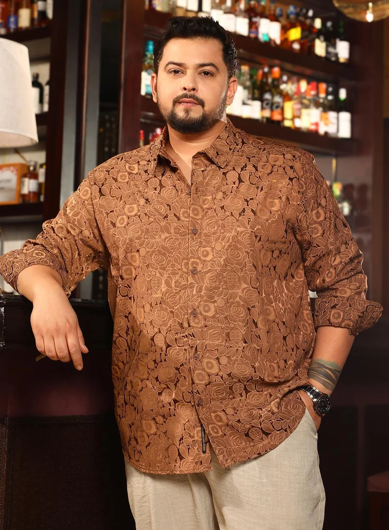 انستافاب بلس قميص رجالي بني شوكولاتة بأزرار وياقة سبريد وأكمام طويلة مقاس بلس