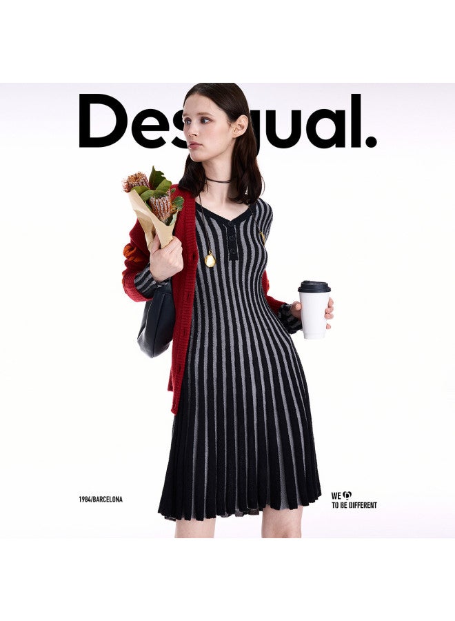 DESIGUAL 25 مجموعة خريف/شتاء الجديدة فستان مضلع ضيق بألوان مزدوجة على شكل حرف V مع تنورة واسعة - Image 4