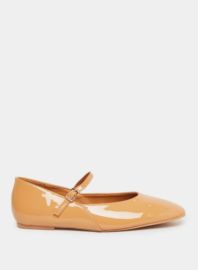 Styli Styli Women Tan Patent Leather Look Mary Jane Shoes
