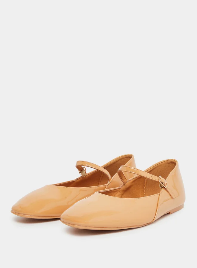 Styli Styli Women Tan Patent Leather Look Mary Jane Shoes
