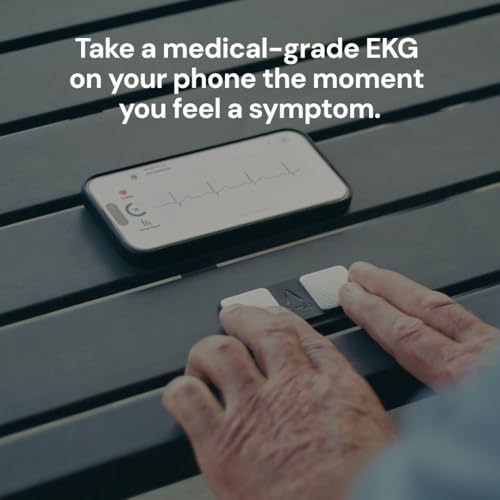 AliveCor مراقب القلب الشخصي KardiaMobile 1-Lead – سجل تخطيط القلب في المنزل – يكشف عن الرجفان الأذيني وعدم انتظام ضربات القلب – نتائج فورية في 30 ثانية – سهل الاستخدام – يعمل مع معظم الهواتف الذكية - Image 3