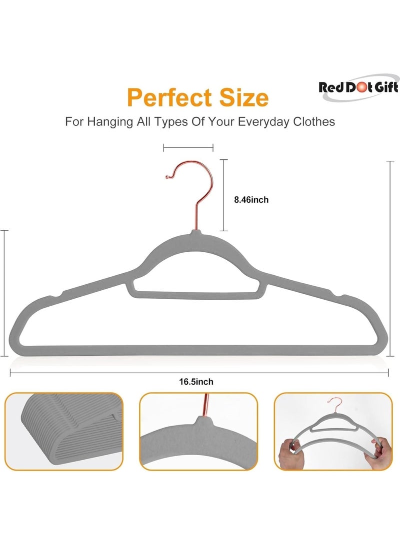 Red Dot Gift مجموعة هدايا Red Dot® 10 قطع شماعات مخملية رمادية 42 سم غير قابلة للانزلاق، شماعات موفرة للمساحة مع خطاف وردي ذهبي دوار 360°، شماعات متينة ورقيقة للمعاطف والسراويل والقمصان. - Image 2