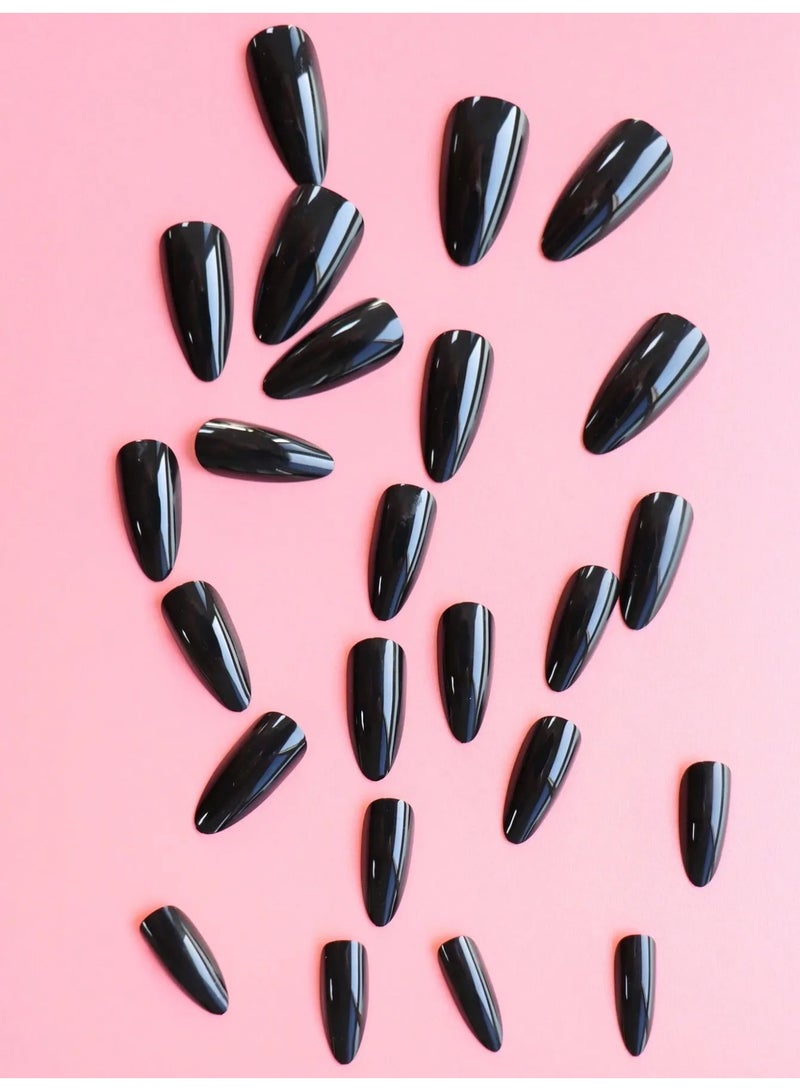 Almond shaped fake nails. The box contains 24 nails with a nail file and glue - Image 2