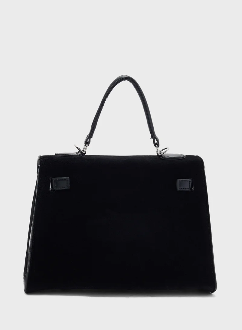 ايلا حقيبة ساتشل ببطانة من جلد الغزال