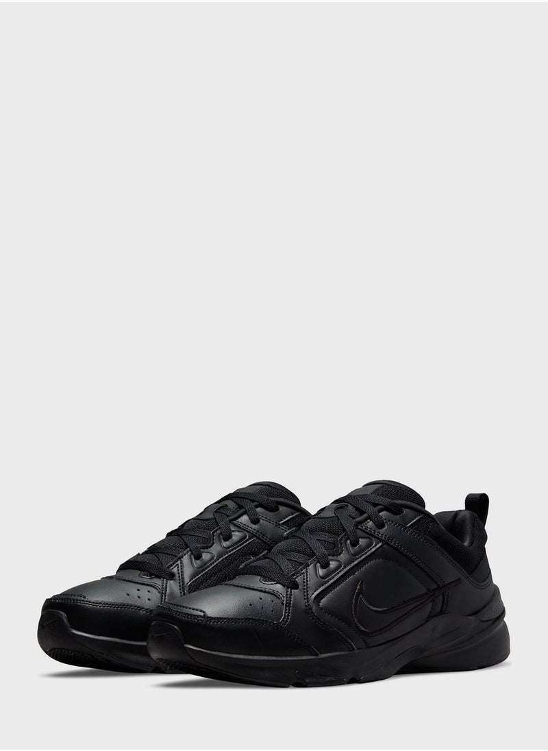 Nike - Defyallday - Image 1