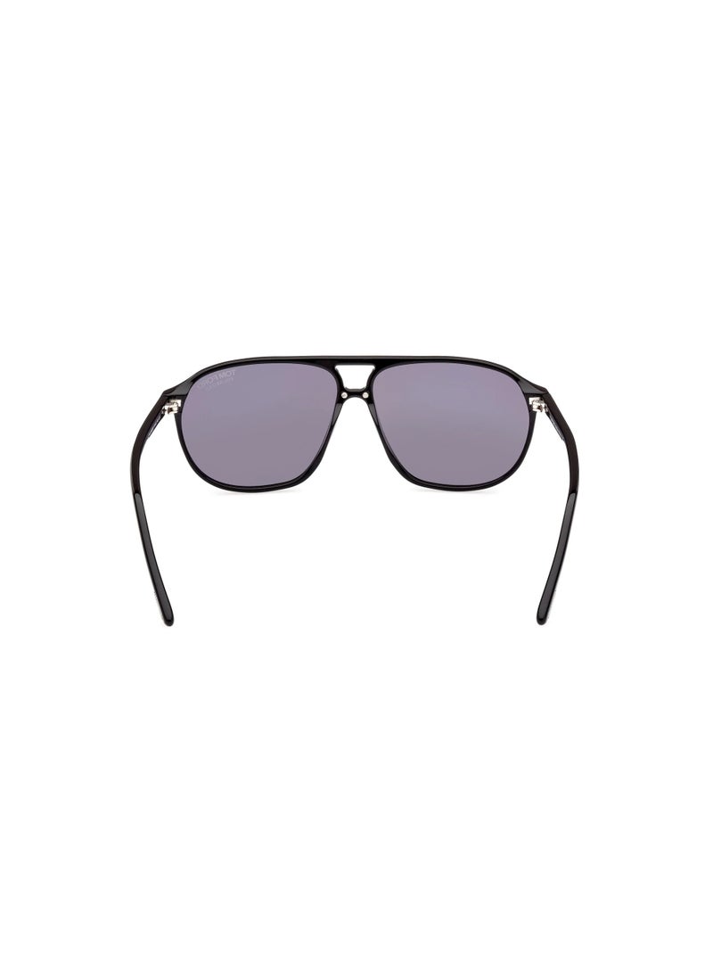 توم فورد نظارات شمسية توم فورد بروس FT1026N 01D للرجال بإطار كامل وعدسات مستقطبة - Image 4