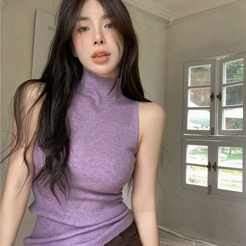 تي شيرت بلا أكمام بتصميم ياقة نصف عالية باللون الأسود للنساء بأسلوب كوري أنيق ورشيق - Image 2