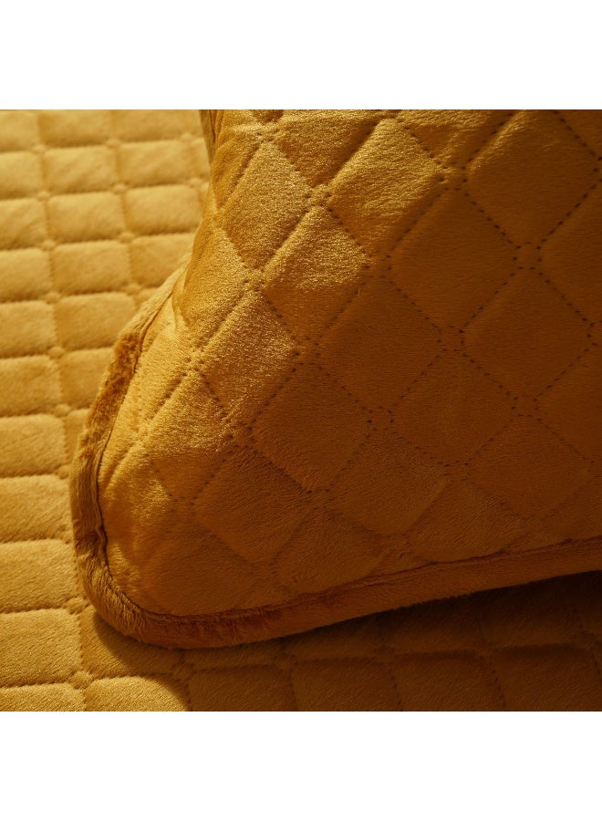 Pan Home طقم غطاء سرير مخمل مزخرف 3 قطع 220X240 سم - ذهبي - Image 3