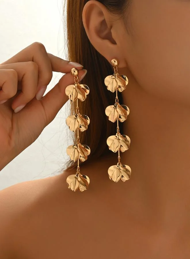 تايك تو أقراط ذهبية متدلية بتصميم ورقة