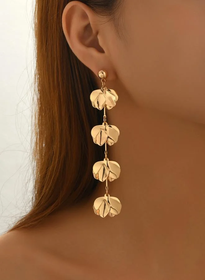 تايك تو أقراط ذهبية متدلية بتصميم ورقة