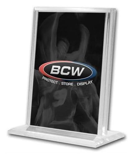 BCW حامل بطاقات التداول من BCW | حامل بطاقات أكريليك لبطاقات الرياضة، بوكيمون و TCG | حامل بطاقات عمودي مستقر بحواف مائلة | حامل عرض بطاقات رياضية شفاف - Image 4