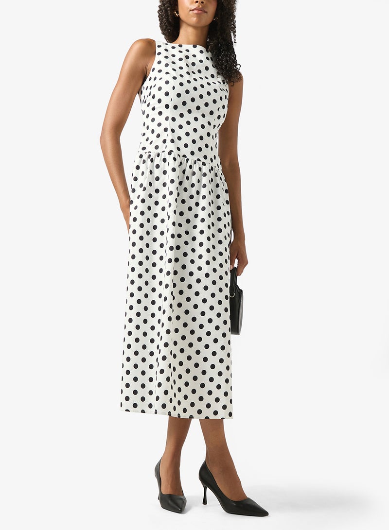 ايلا حذاء بكعب عالٍ