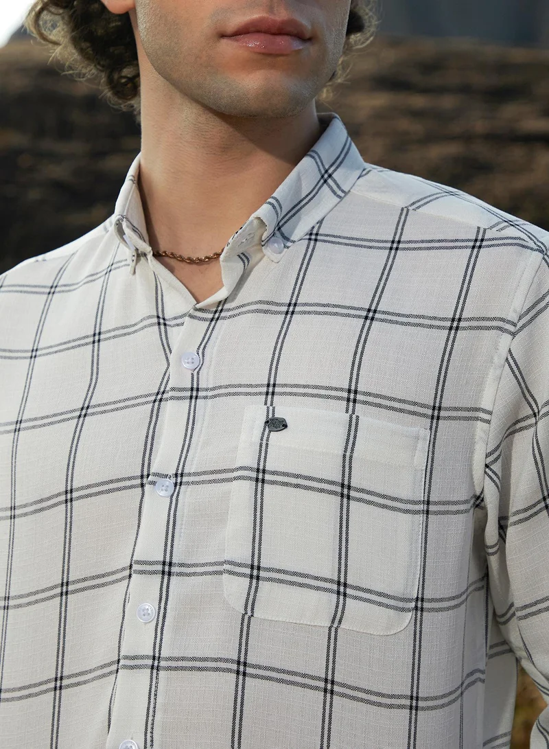 Campus Sutra Men's Ivory White BiGraph-Check Shirt