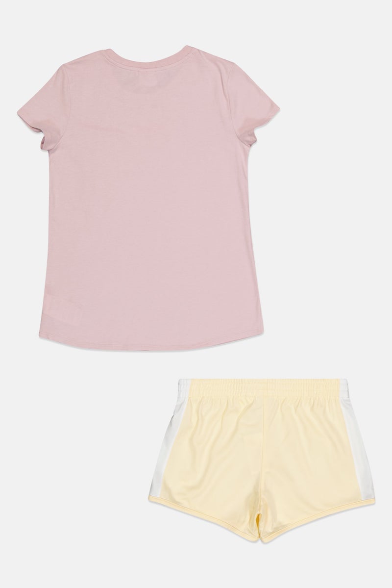 PUMA طقم ملابس رياضية للبنات من قطعتين، تي شيرت وشورت، متعدد الألوان - Image 2