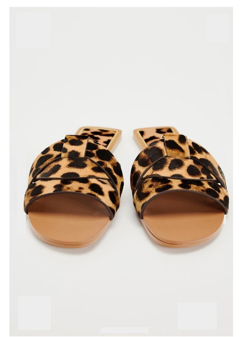 Zara Women Flat Sandals Leopard Print with Cross Straps  - Image 4
