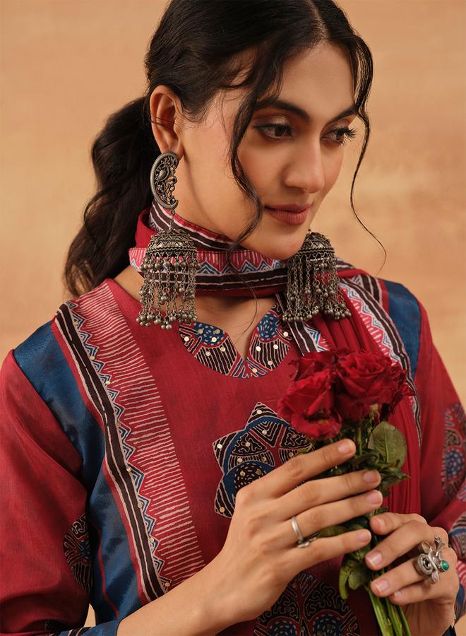 ISHIN Women's Red Chinon Printed Tunic Top With Ankle Palazzo Straight 3 Peice Kurta Set - Image 5