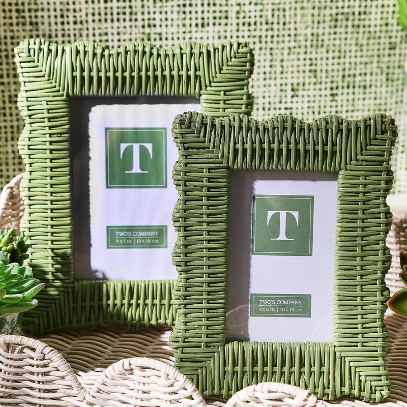 Two's Company Green Wicker Weave Set of 2 Scalloped Photo Frame  Includes 2 Sizes  4x6 and 5x7 Inches  Rattan  Home Decor Accessories - Image 2