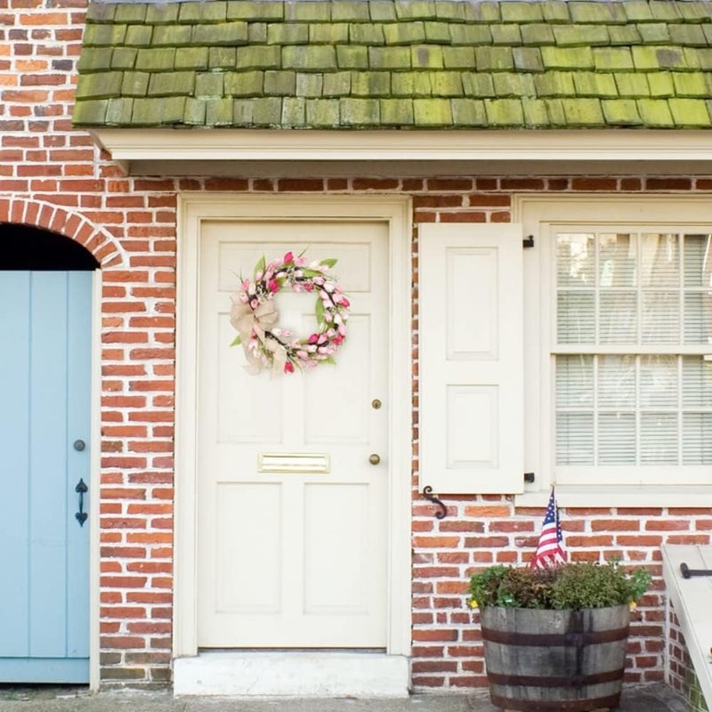 ويوبلز إكليل عيد الفصح، مناسب للاستخدام الداخلي والخارجي، بأوراق خضراء صناعية واقعية تشبه أوراق عيد الحب، قابل لإعادة الاستخدام ومتين، مناسب للباب الأمامي - Image 5