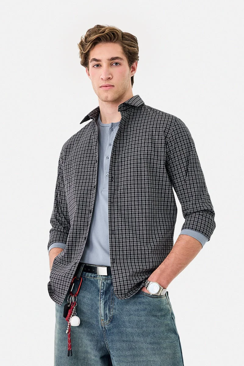 سنيتش قميص كاروهات بقصة ضيقة ومرونة