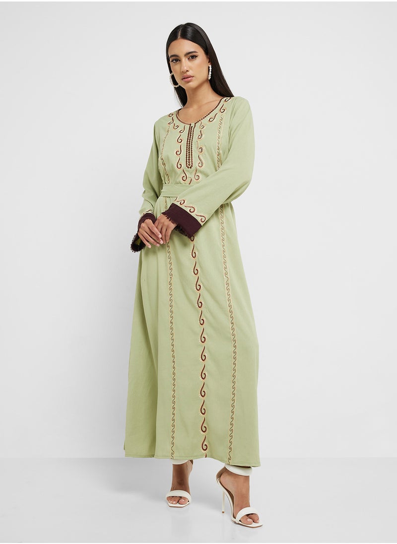 Embroidered Belted Jalabiya