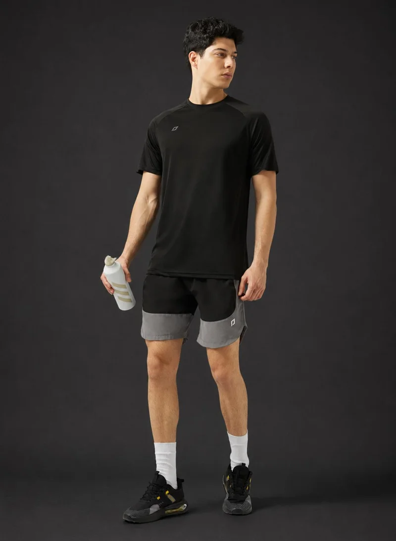 Frwd Contrast Cut And Sew Panel Sweat Shorts