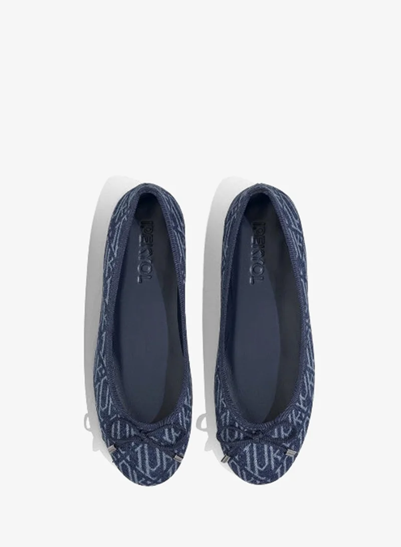 ابيكول أحذية مسطحة من الدنيم بنقش الأحرف