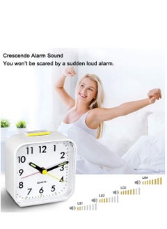Silent Alarm Clock Bedside Clock Without Clicking Sound Battery Powered Bedside Clock Travel Alarm Clock Basic Bedroom Clock