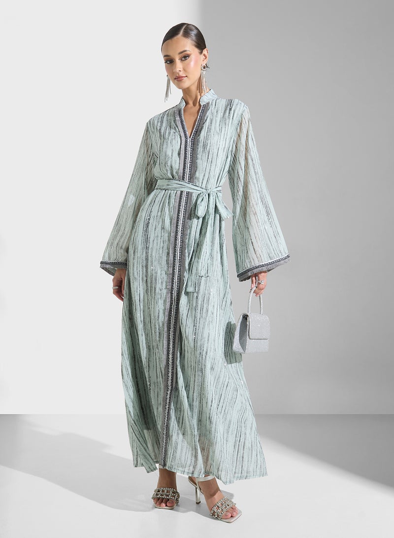 Khizana Abaya With Shimmer Hem  - Image 4
