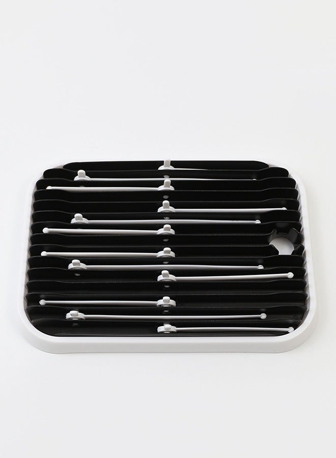 رف تجفيف زجاجات الأطفال مع صينية - رف تجفيف موفر للمساحة لزجاجات الأطفال والأكواب وأجزاء المضخة - مجفف زجاجات عالي السعة - أساسيات السفر - أساسيات الأطفال حديثي الولادة ضرورية، أبيض - Image 3