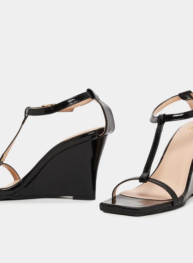 Styli Solid T-Strap Wedge Heel Sandals