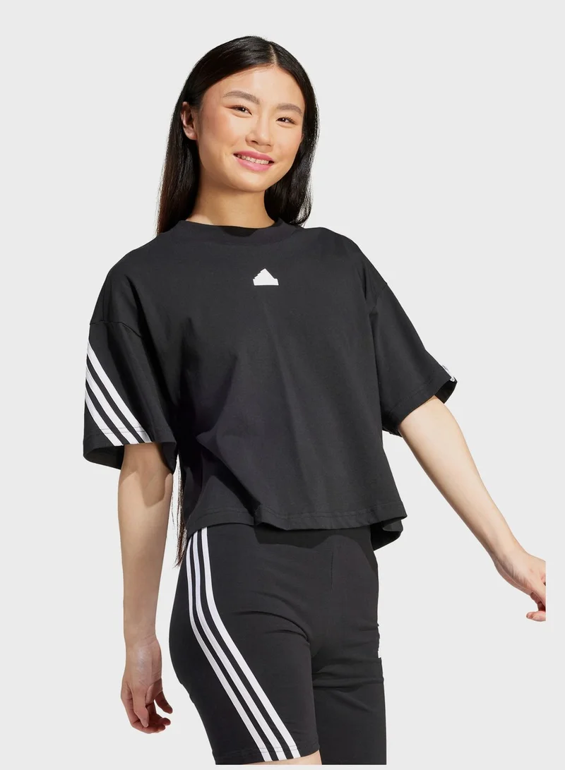 adidas تي شيرت بخطوط ثلاثية وأيقونات المستقبل