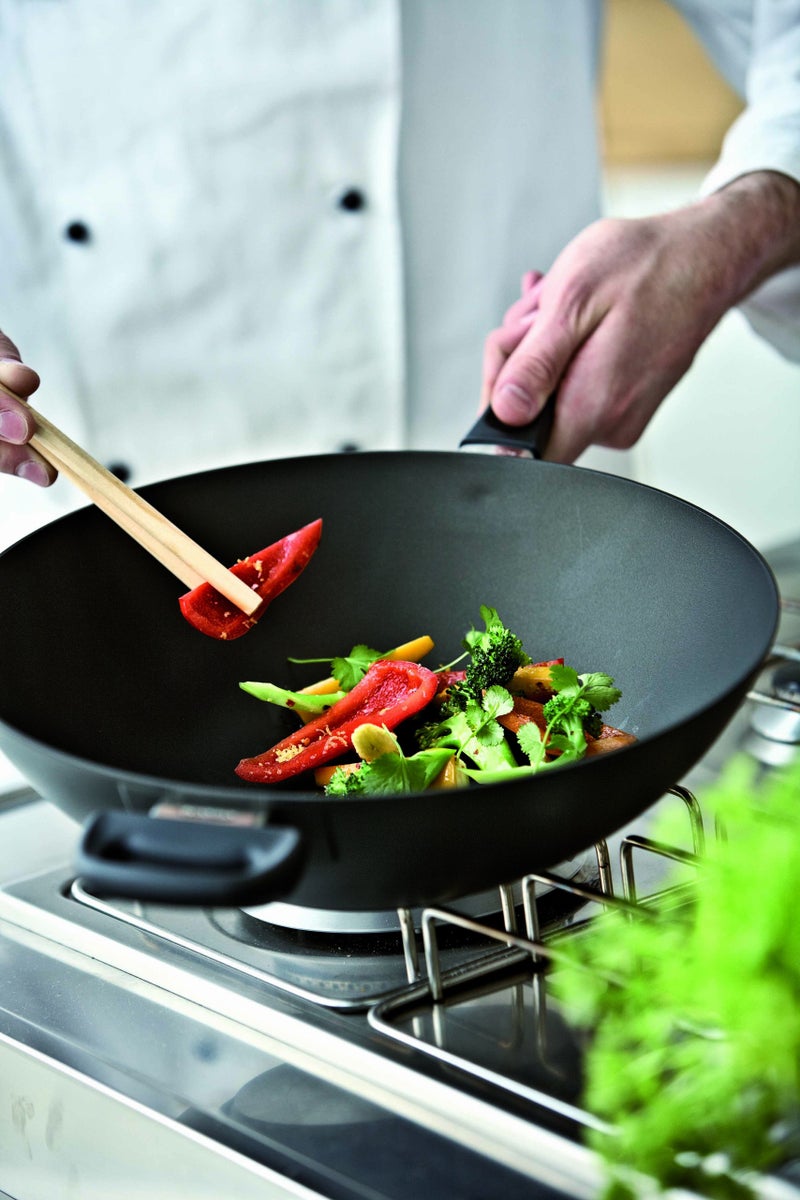 SCANPAN USA Inc Scanpan Classic 12-1/2-Inch Wok, 12.5", Black - Image 4