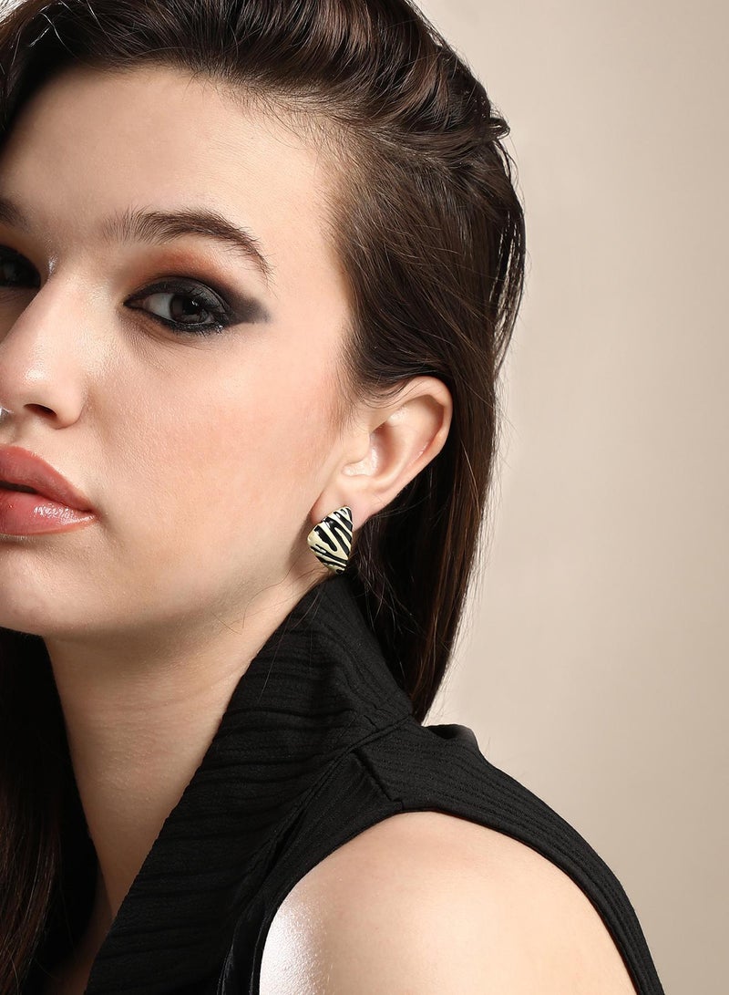 SOHI Matte Trinity Artificial Stud Earring Jewellery - Image 3