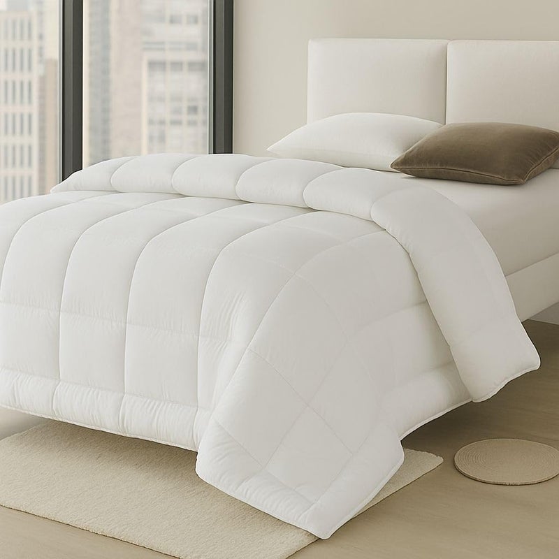 هوتيل لينين كلوب Hotel Linen Klub Anti Microbial Quilt - Outer Cover: 100% Microfiber w/ Anti Microbial Treatment , Filling: 200gsm Soft Fibersheet - Image 2