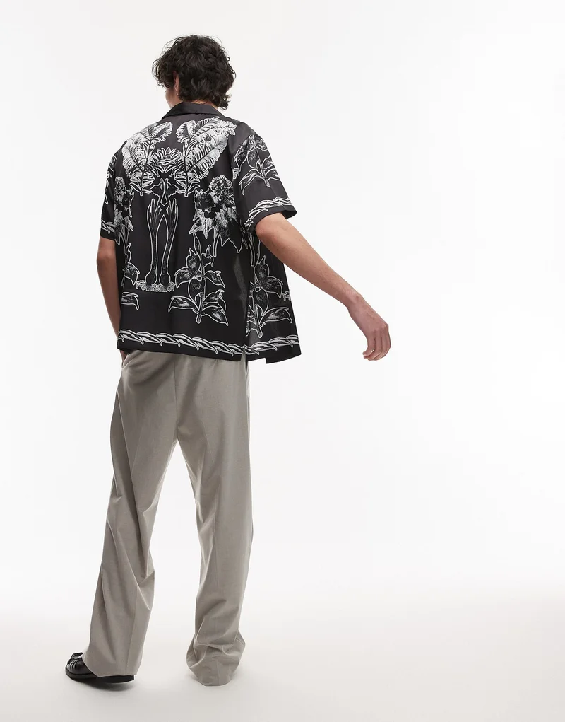 توب مان قميص قصير الأكمام مطبوع