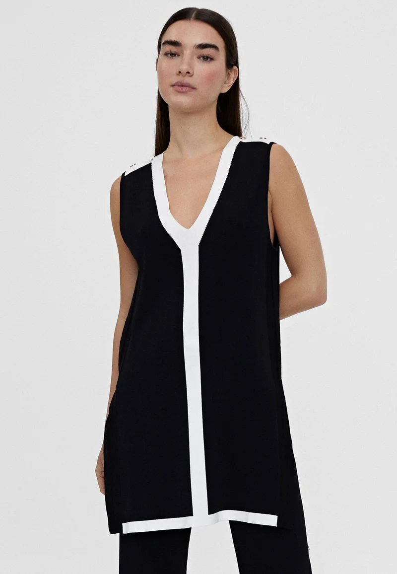 Lola Casademunt Long knit top