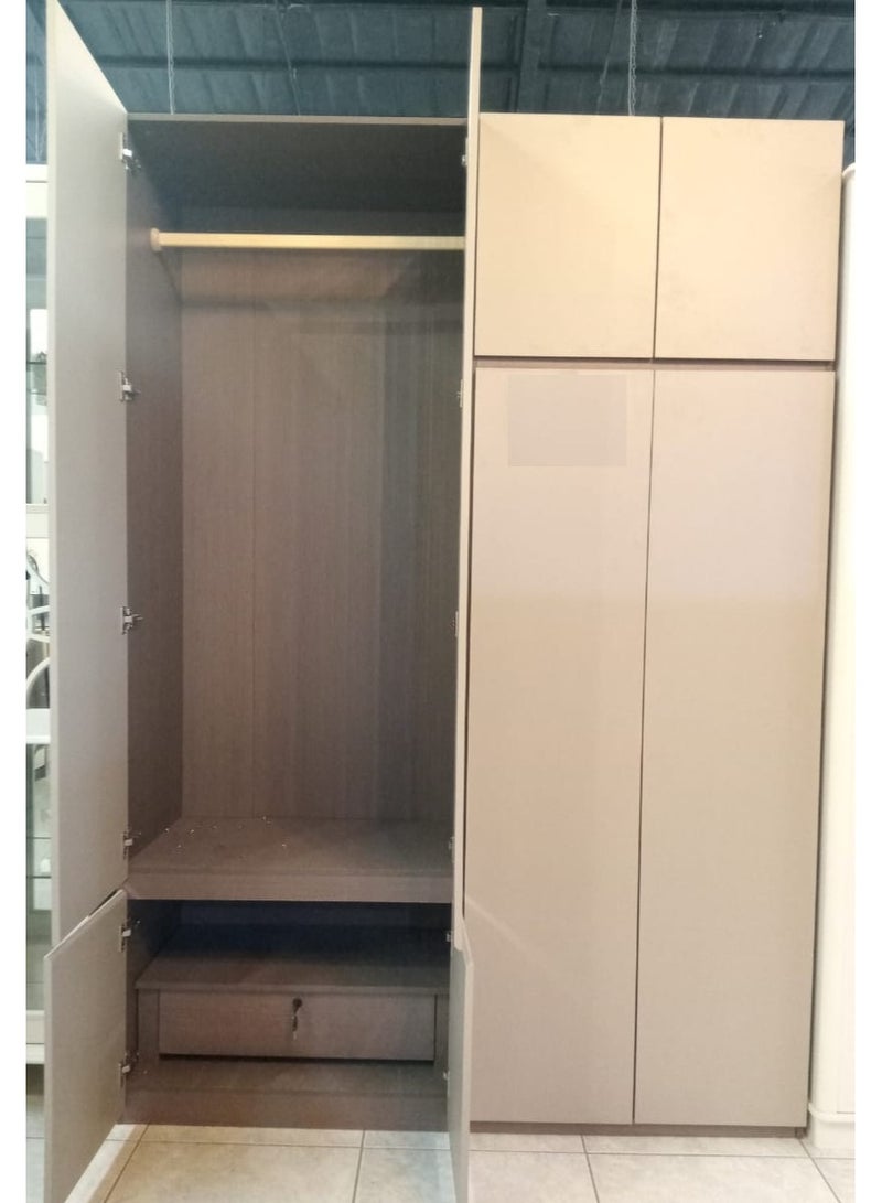 Generic WARDROBE - 4 DOOR NEW DESIGN, BOTH SIDE DRESS HANGER, 2 SHELF ,1 LOCK DRAWER  - Image 3