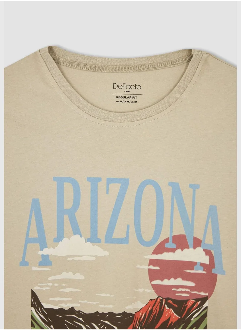 ديفاكتو Regular Fit Short Sleeve Printed T-Shirt