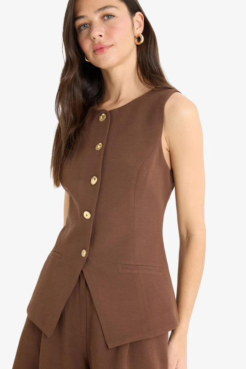 ديفاكتو Fitted Crew Neck Linen Blend Blazer Vest