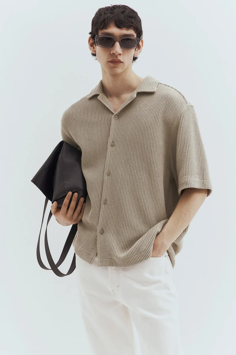 اتش اند ام قميص ريزورت مرن بقصّة واسعة