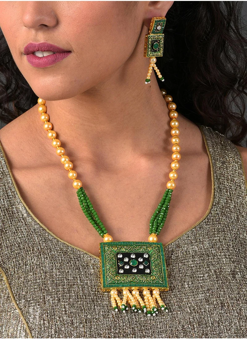 سوهي Green Pearl-Studded & Beaded Square Jewellery Set