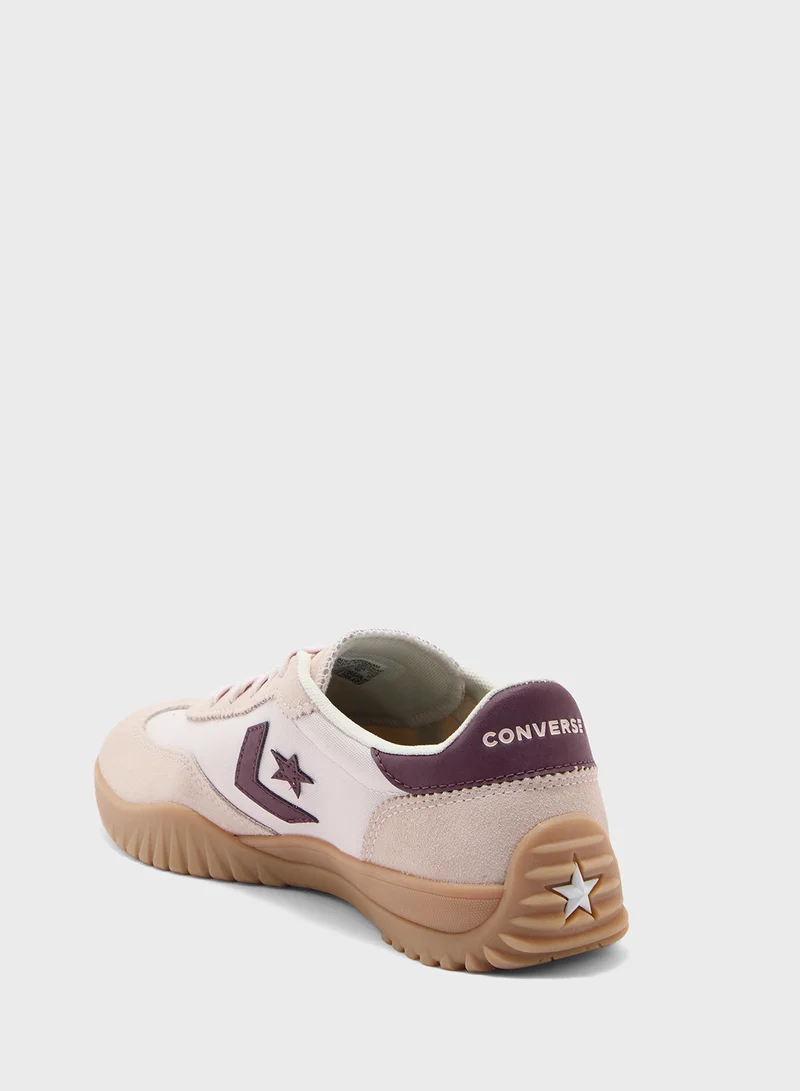 كونفرس low_top_sneakers