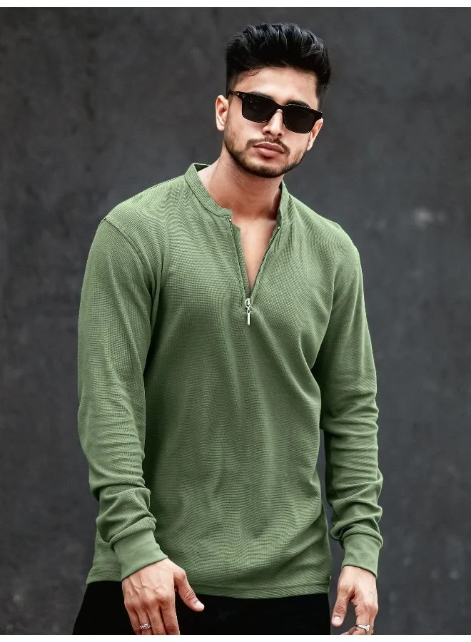 مانياك تي شيرت رجالي بياقة عالية لون أخضر صيد قطن ضيق بأكمام كاملة