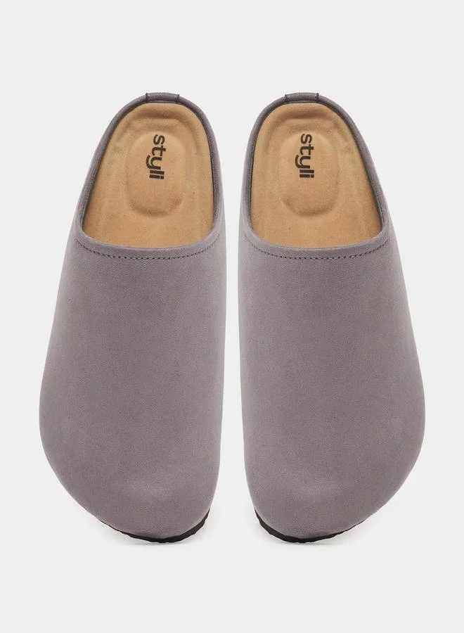 Styli Styli Plain Round Toe Faux Suede Clog Sandals