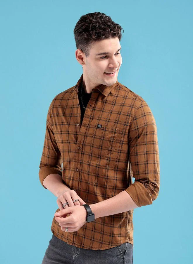 ذا انديان كراج كو Men Slim Fit Checkered Full Sleeves Spread Collar Casual Shirt