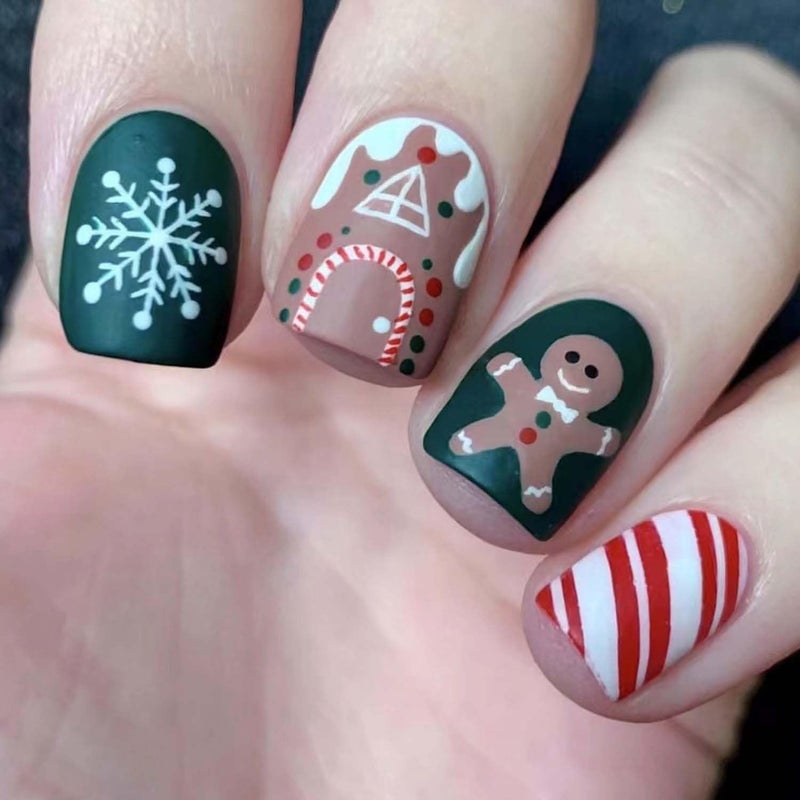 Generic Short Press on Nails 24pcs Christmas Square Fake Nails Cute Gingerbread Man Designs False Nails Xmas Tree Snowflake Mixed Color Acrylic Nails Matte Stripe Candy Glue on Nails for Women