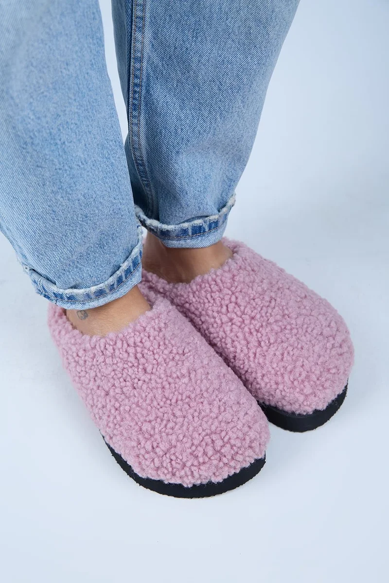 Manijero Manijero (Orlina) Women's Teddy Sabo Platform Pink Slippers