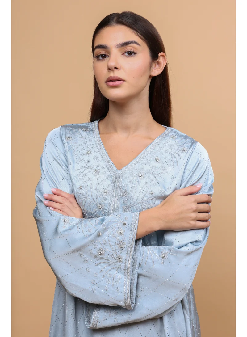 اكسا جلابيات مطرزة أنيقة بالكريستال والخرز